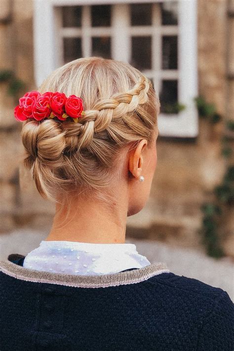 trachten frisuren kurze haare|Einfache Trachtenfrisuren für kurze und lange Haare.